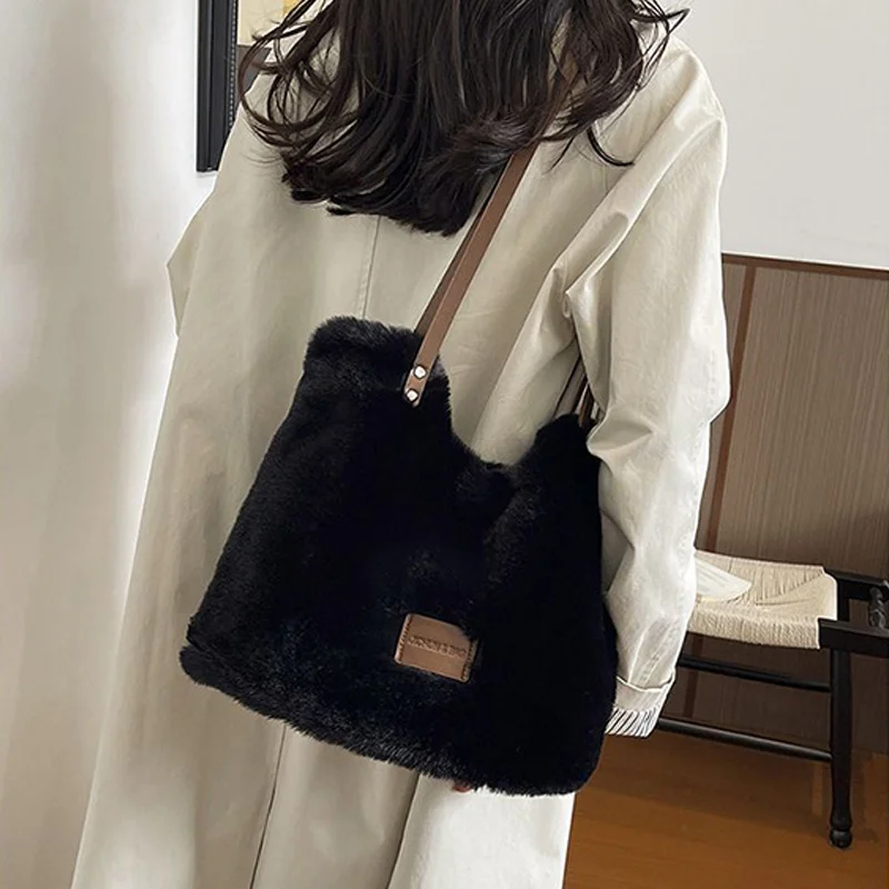 Leopard Print Khaki Women's Shoulder Bag Autumn New Large Capacity Plush Tote Bags Vintage Casual Commuting Handbag