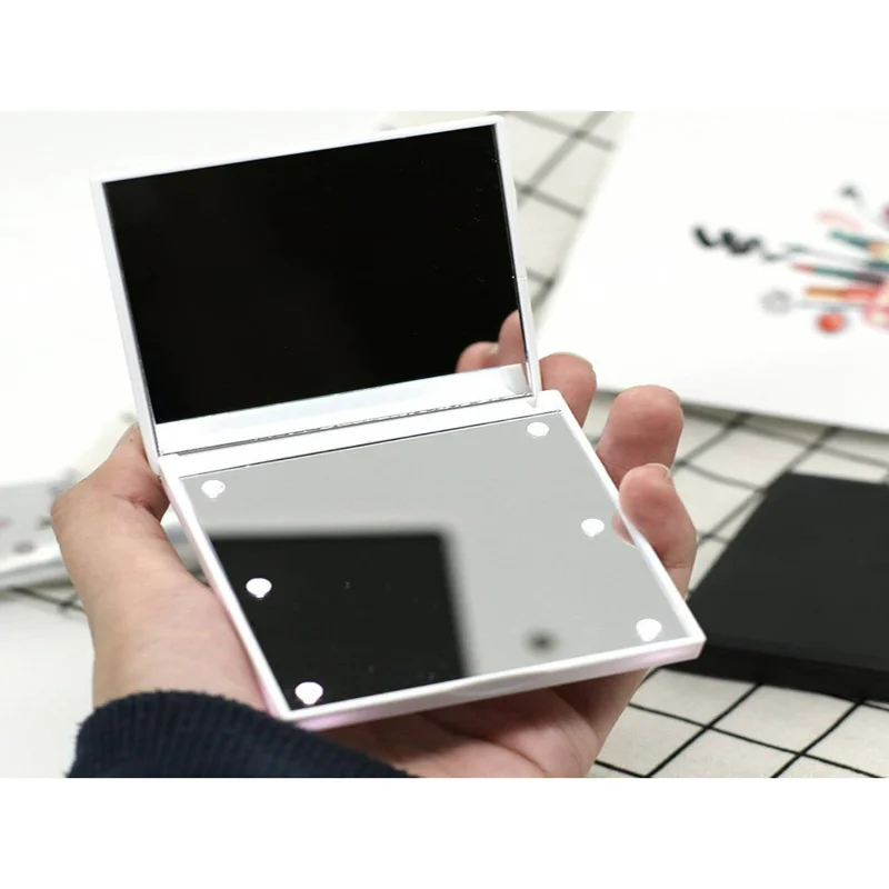 1Pc Small Gift Makeup Mirror With Light Portable Pocket Folding Double-Sided Does Not Include Ba