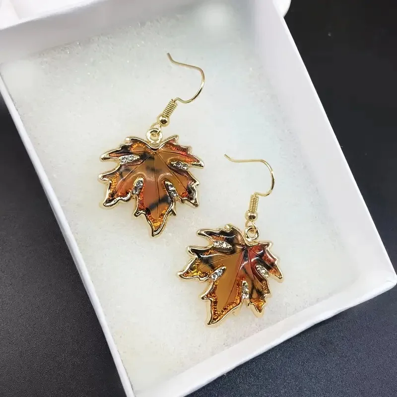 Maple Leaf Shaped Diamond Inlaid Pendant Charming Earrings Fashion Bohemian Style Women's Earrings Wholesale