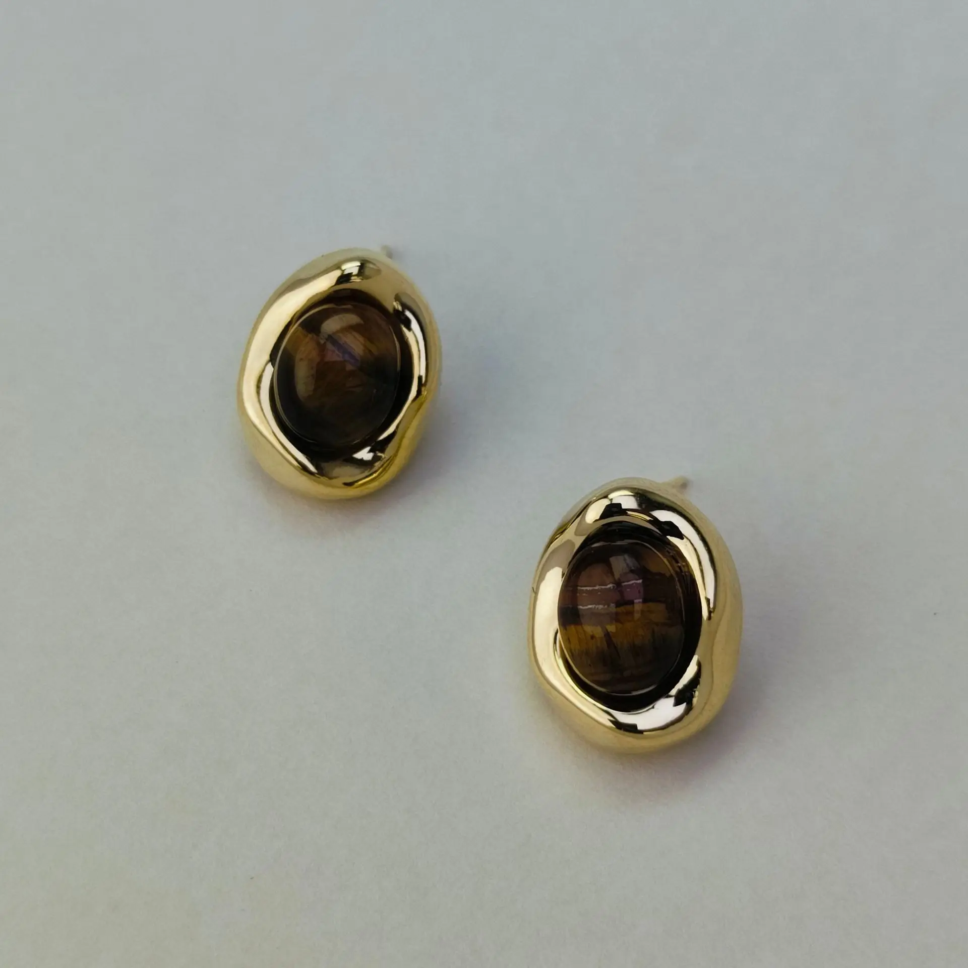 Boucles d'oreilles en pierre d'oeil de tigre pour femmes, style Maillard, café, document, mode, polyvalent, tempérament, lumière, luxe, nouveau