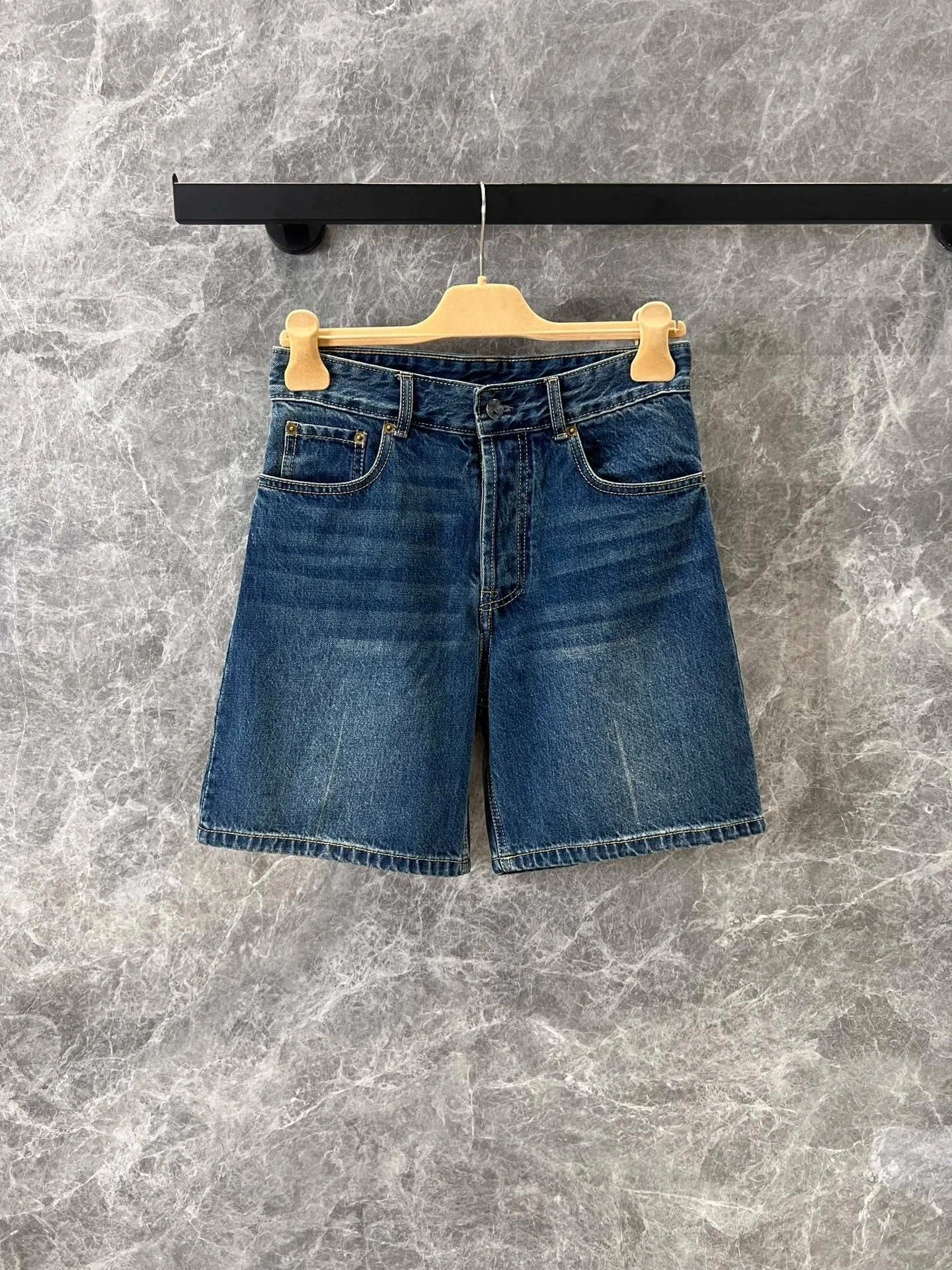 

Designer Brand 2025 Spring/Summer New High Waist Cowboy Shorts