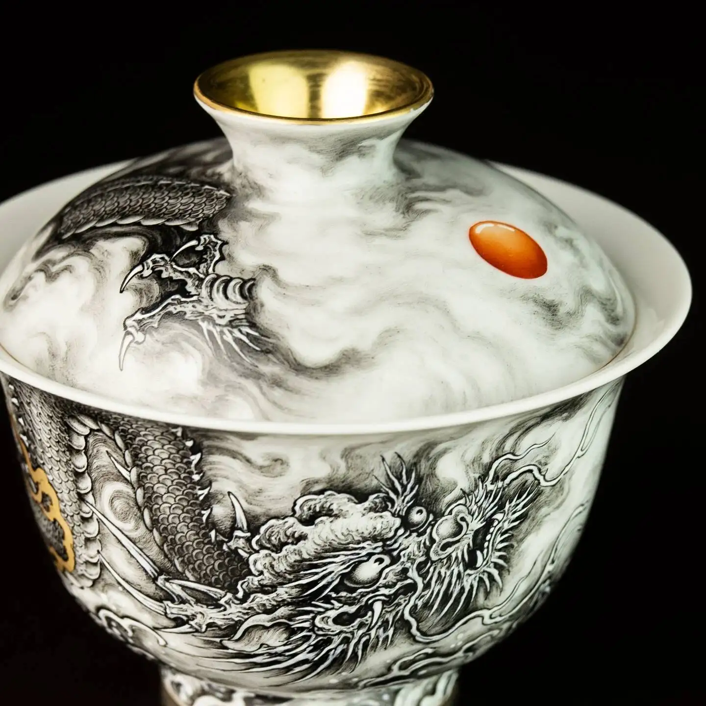 Holy Mountain Jingdezhen High-End Pastel Ink Fish Transforming Into A Dragon Hand-Painted Chinese-Style Ceramic Gaiwan Tea Set