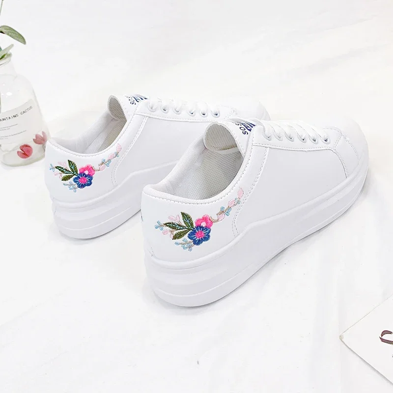 Zapatos casuales cómodos para mujeres, zapatos deportivos transpirables con cordón y flores, zapatos casuales primavera-verano,