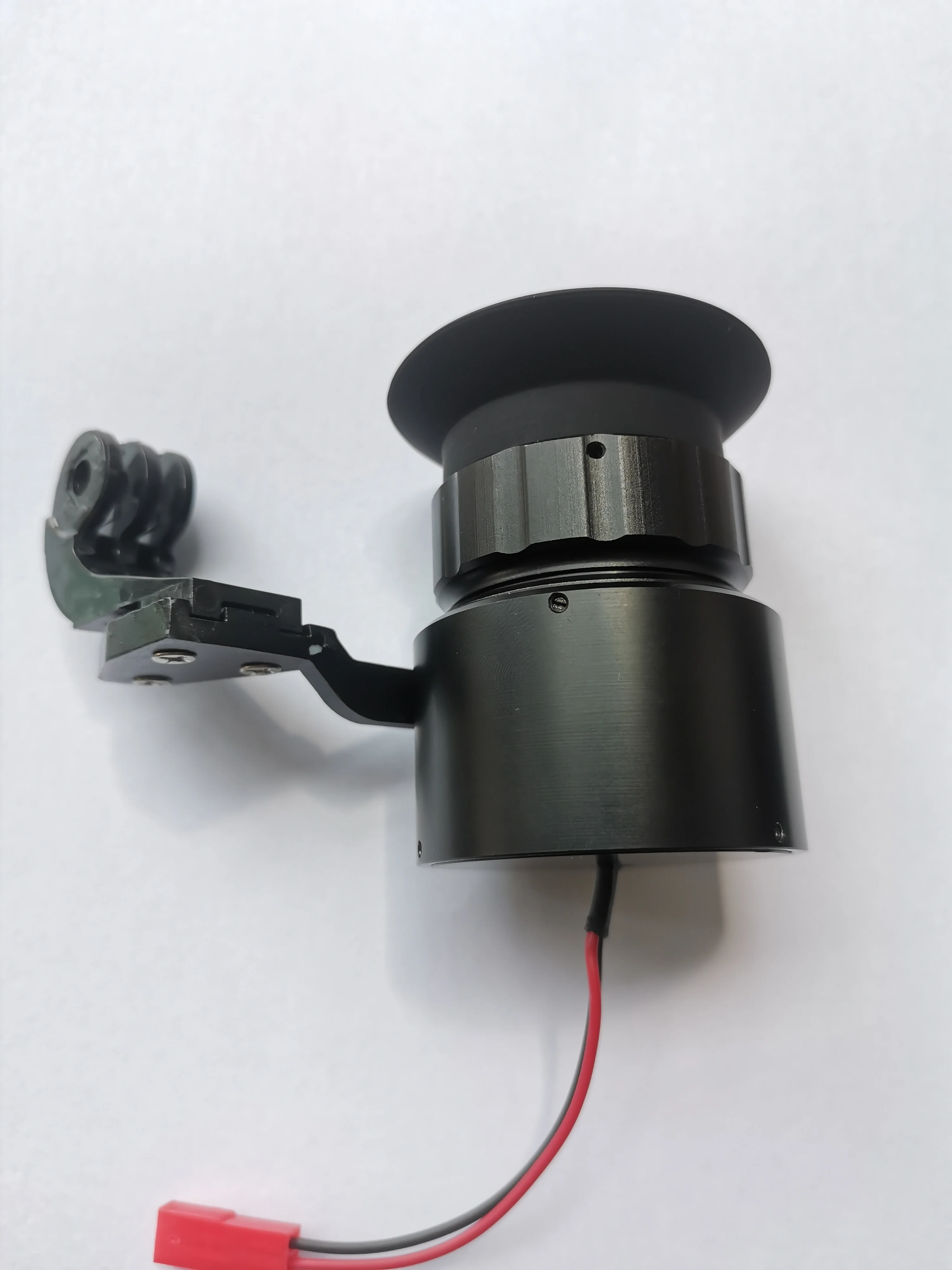 

Портативный HD-монитор 1080P, 0,7-дюймовый OLED-дисплей с 10-кратной оптической лупой, регулируемый (шлем в комплект не входит)