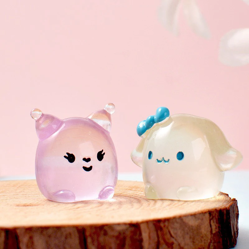 Luminous Cute Sanrio Ornament Pendant Resin Micro Garden Landscape Decorations Toys Car Ornaments DIY