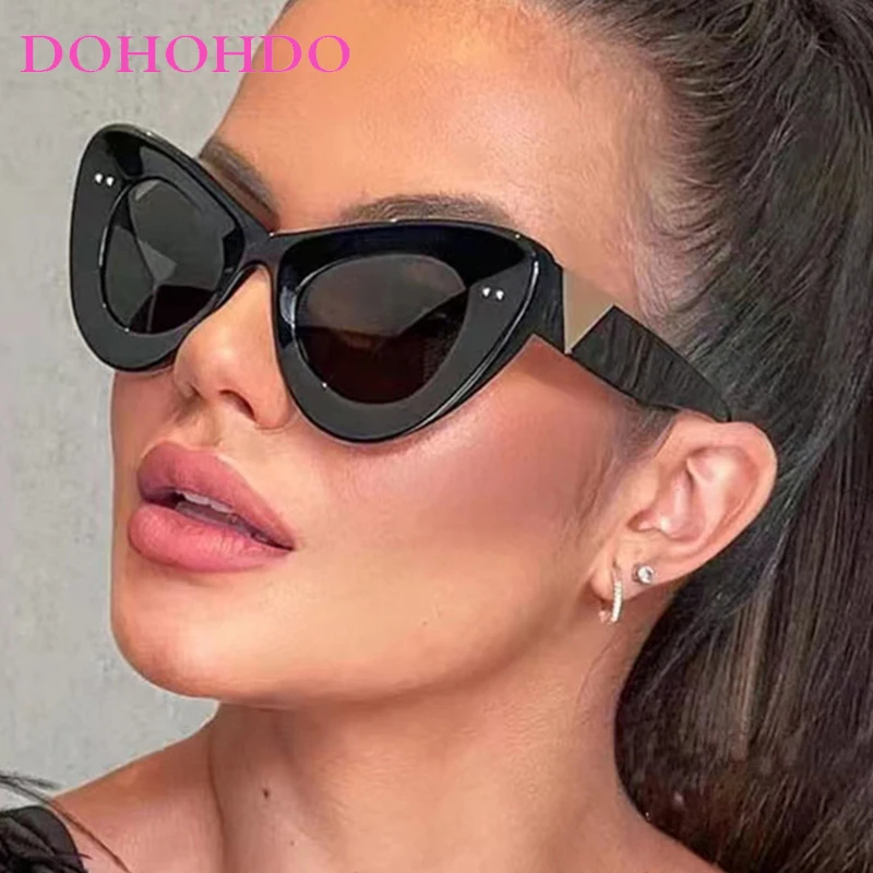 

Vintage Oversized Cat Eye Sunglasses Women Luxury Brand Design Big Frame Rivets Sun Glasses For Ladies Oculos Feminino De Sol