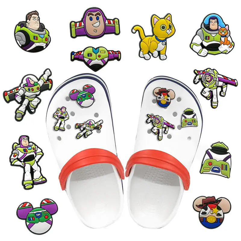 Hot Toys Disney Toy Story Charm Clog decorazioni accessori per scarpe in PVC fibbia sandali da giardino ciondoli per scarpe per regalo con cinturino