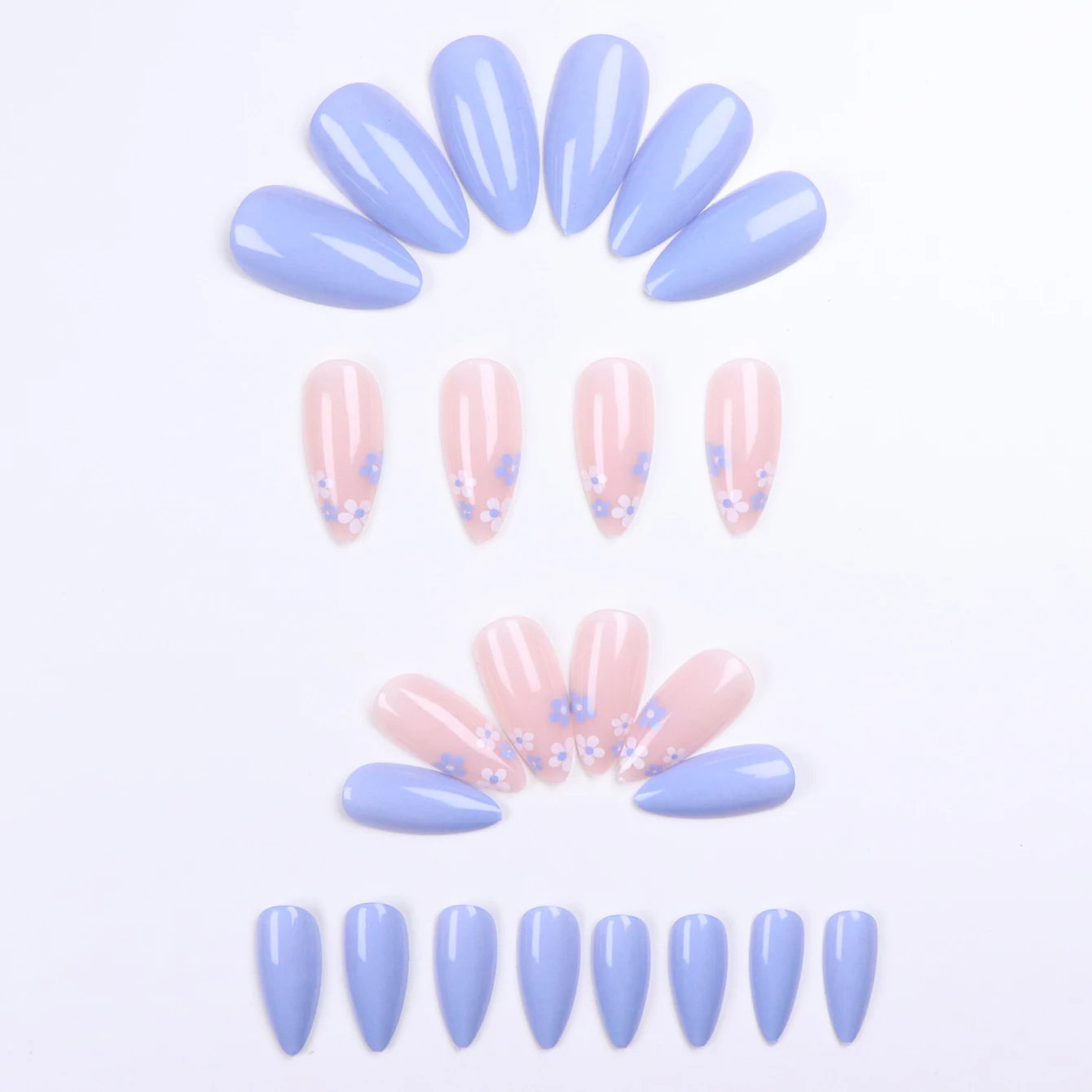 24개 블루 & 화이트 플라워 디자인 아몬드 모양 네일 팁 세트 (네일 파일 1개 & 네일 글루 스티커 1개 포함)로 당신의 룩을 업그레이드하세요