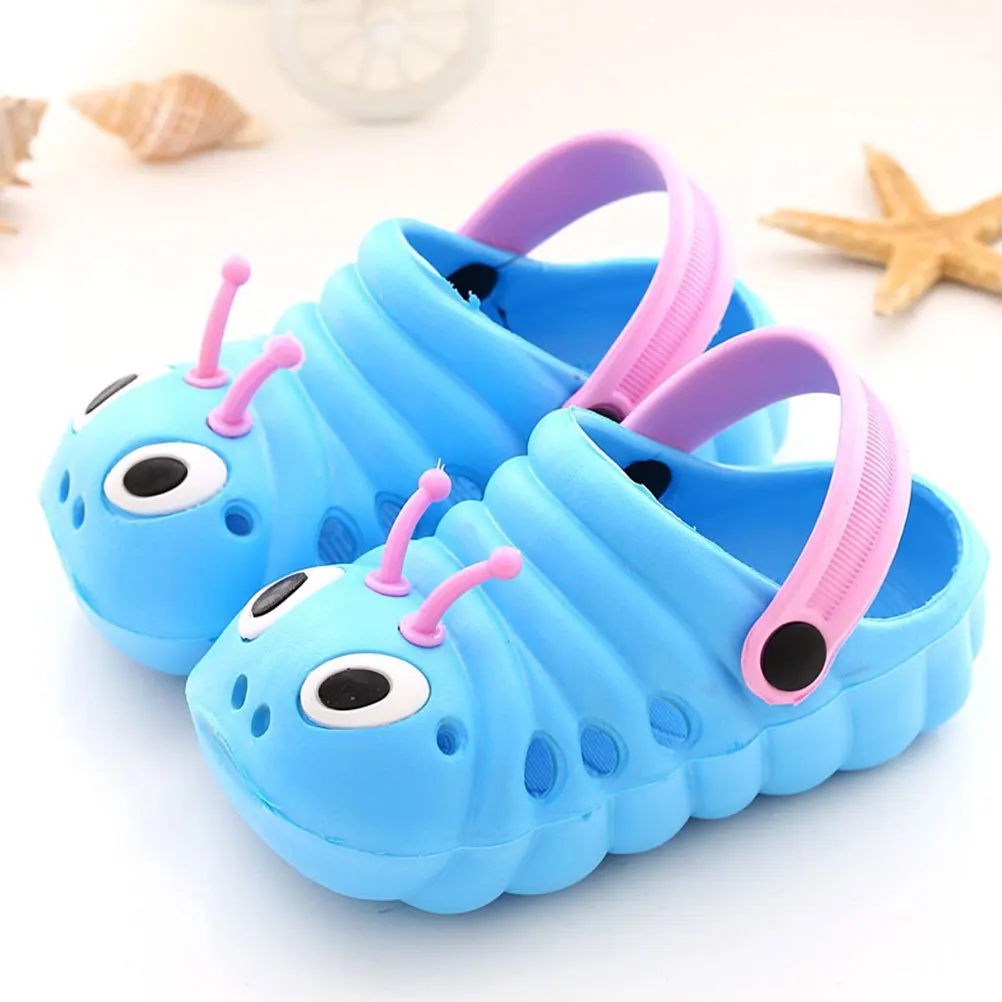1 par de sandalias de playa para niños y niñas, zapatillas antideslizantes de verano con dibujos de oruga, color azul, talla 24, longitud 14,5 cm, ligeras y cómodas
