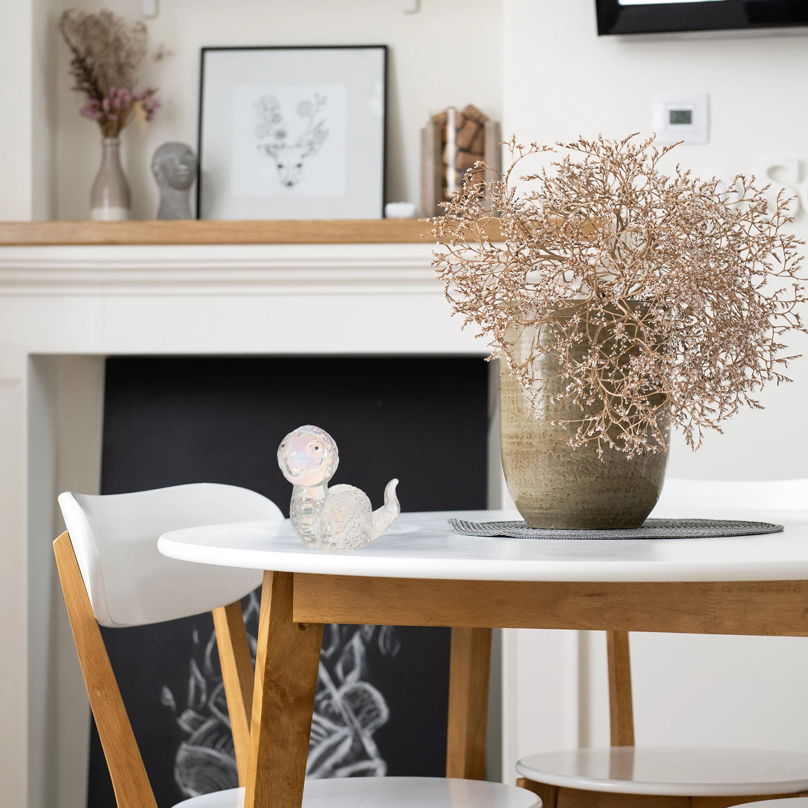 

Chubby Snake Baby Cartoon Decor Crystal Glass Handmade Small Chinese Zodiac Statue Year of The Snake Ornament Desktop Fengshui