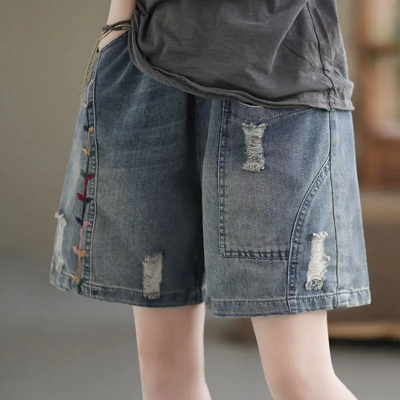 

2024 Elegant Fashion Harajuku Slim Fit Female Clothes Loose Casual All Match Denim Shorts High Waist Thin Style Quarter Pants