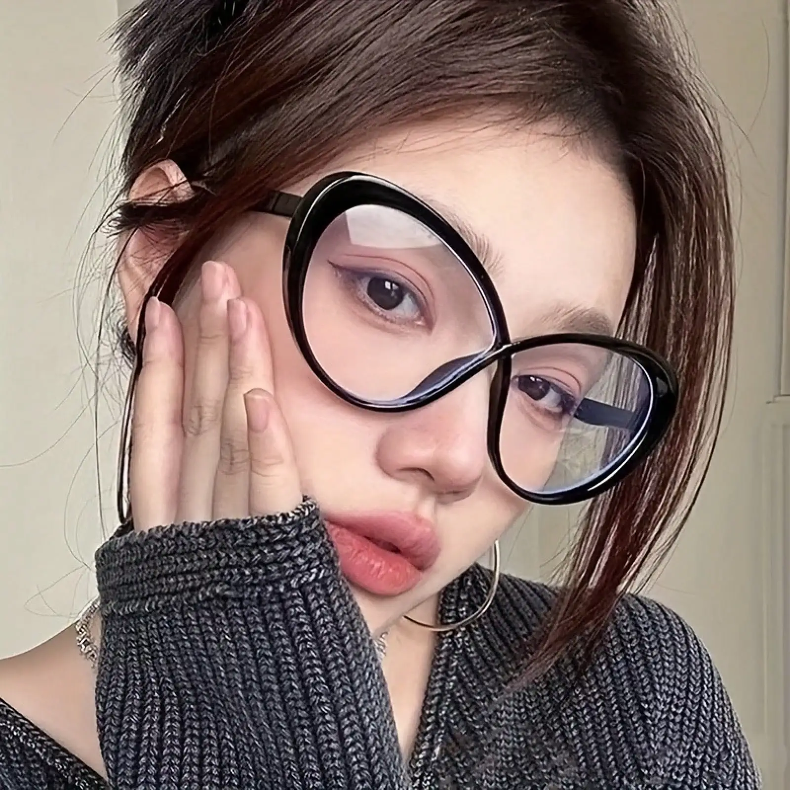 Nuevas Gafas de Sol con Bloques de Color para Mujer, Montura de Gafas con Personalidad, Ligeras y Sencillas, Forma de 8, Imprescindibles para un Look Natural sin Maquillaje