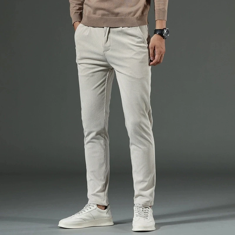 Pantaloni di velluto a coste da uomo autunno e inverno Nuovi abiti da uomo Pantaloni casual slim fit elasticizzati Pantaloni da lavoro da uomo d'affari di moda