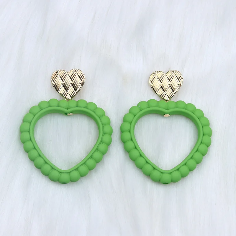 New Summer Style Heart Shaped Hollow Earrings Simple and Sweet Korean Acrylic Earrings Bohemian Hawaiian Style Earrings Gift