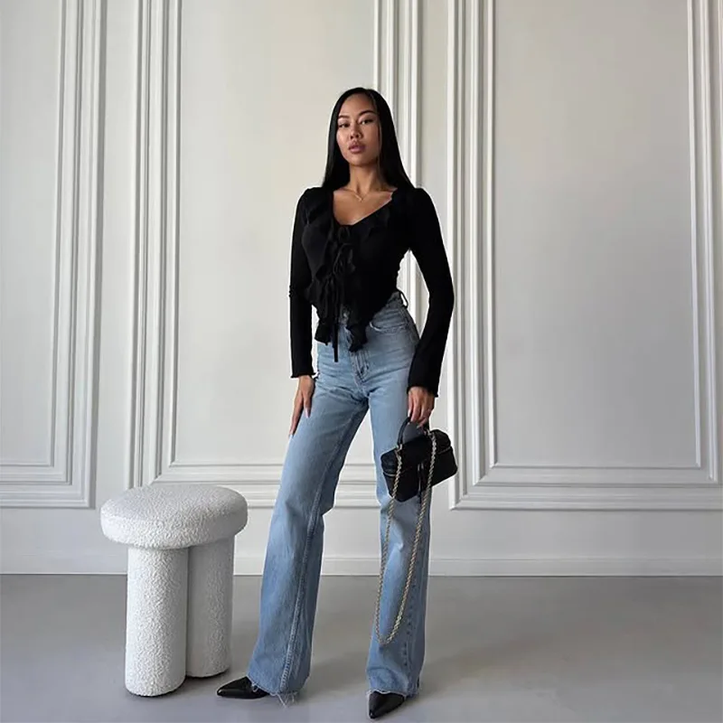 2025 nova camisa feminina de manga comprida, tops europeus e americanos para meninas, camiseta com design de nicho de primavera, blusa preta branca