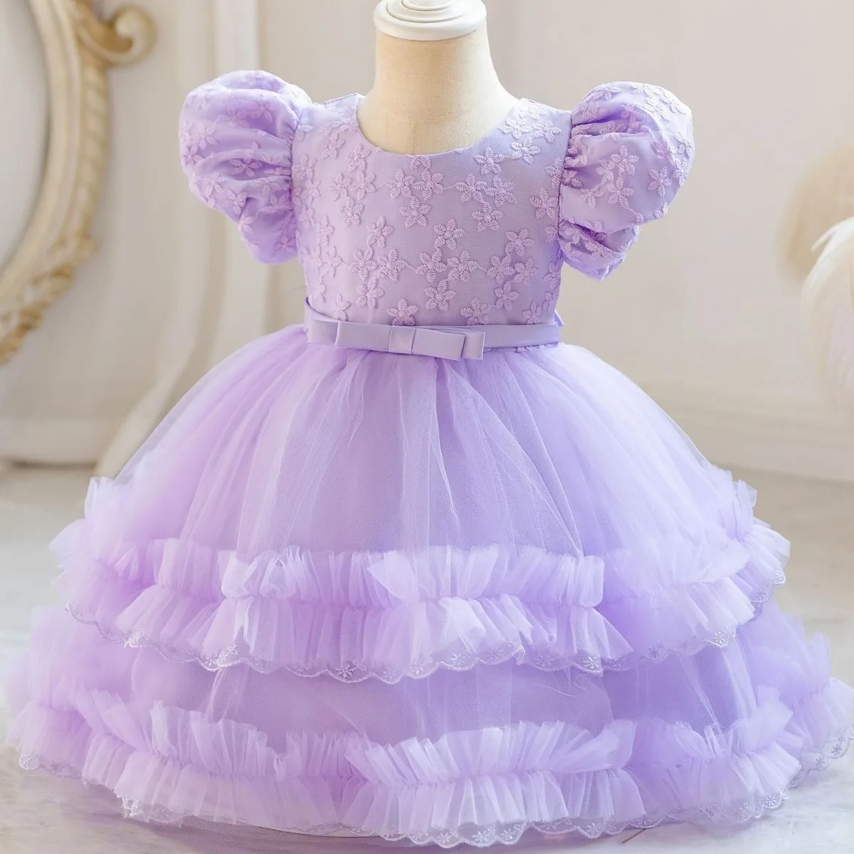 

2025 new girl's first birthday dress, 1-6 years children's princess dress, puffy dress, puffed sleeves and lace flower clothing