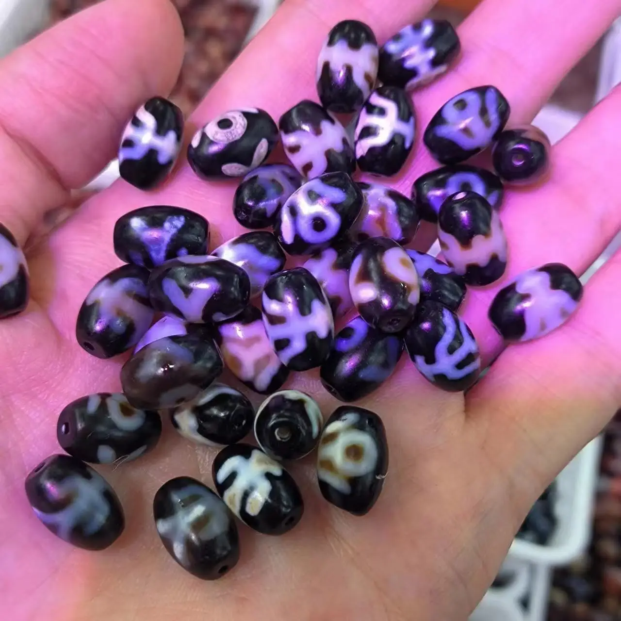 100pcs/lot Natural multi-pattern old agate dzi wholesale Black and white 12x8mm Delicate Accessories jewelry amulet archaic diy