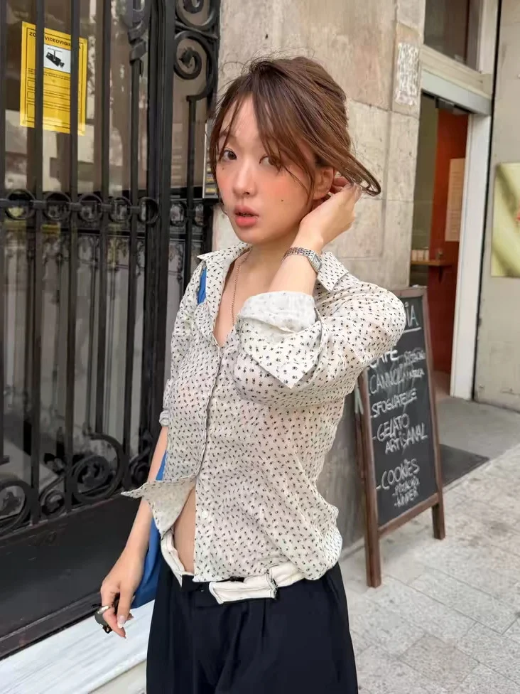 

Fletta Korean Retro Floral Long Sleeve Shirt Summer 2026 Slimming Collar Stand up Sun Protection Women's Fashion Commute Styl...