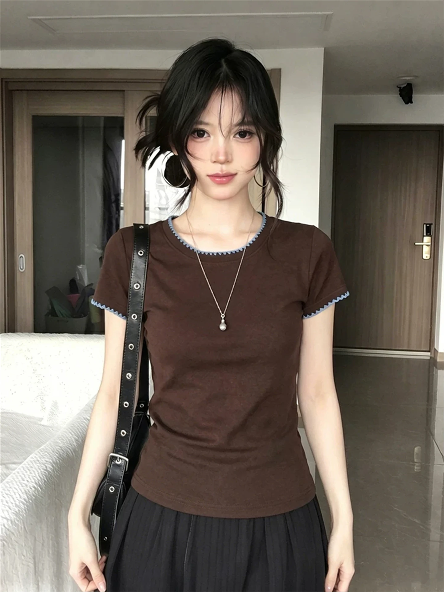 Korean Style round Neck Short Sleeve Slim Fit T-Shirt Women Summer Fashionable Unique Beautiful Short Top Skin-friendly Breat...