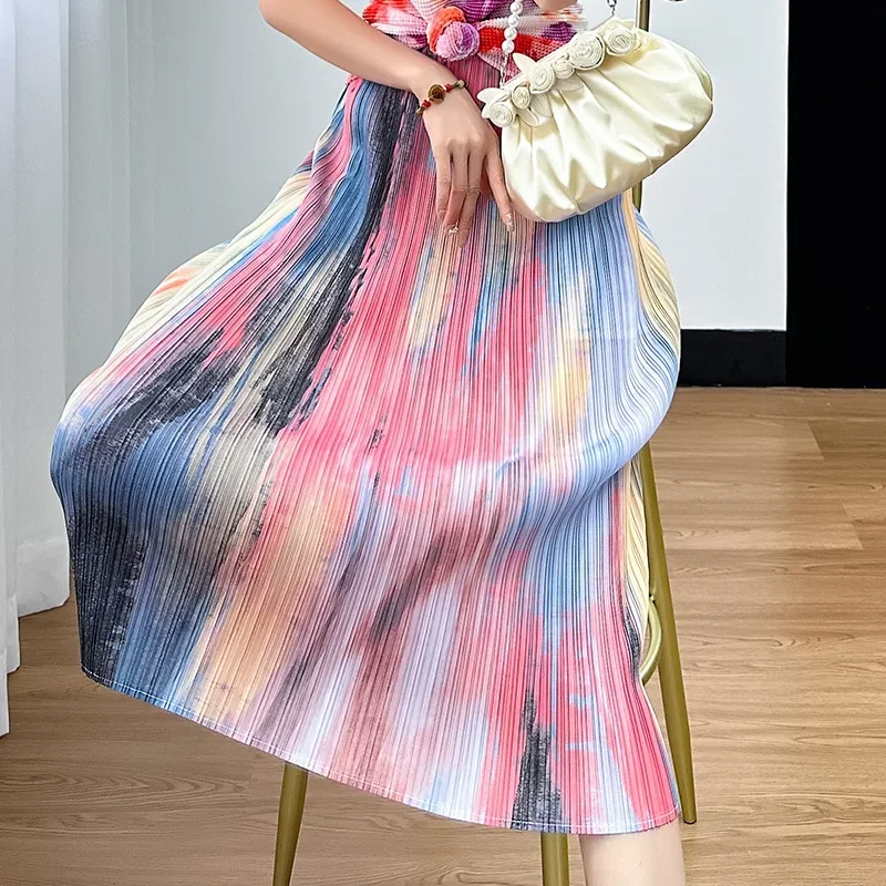 Miyake saia plissada feminina impressa, saia casual de quadril, estilo preguiçoso, tendência da moda, novo produto, 2024