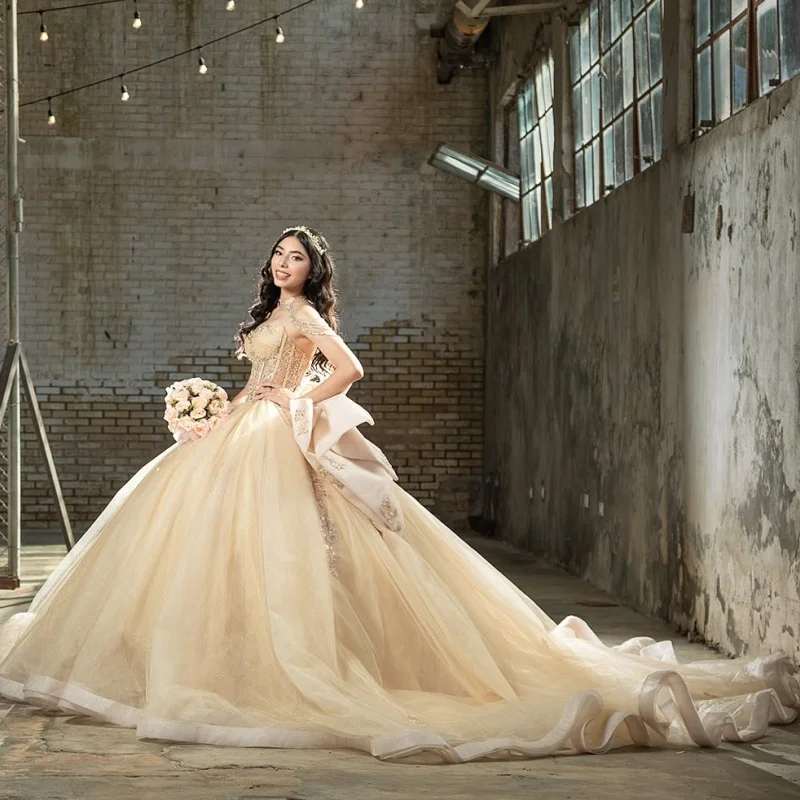 샴페인 퀸시에라 드레스 크리스탈 데칼 롱테일 글리터 플라워 데칼 보우 베스티도스 데 15 퀸시에라 ﻿ 맞춤 제작