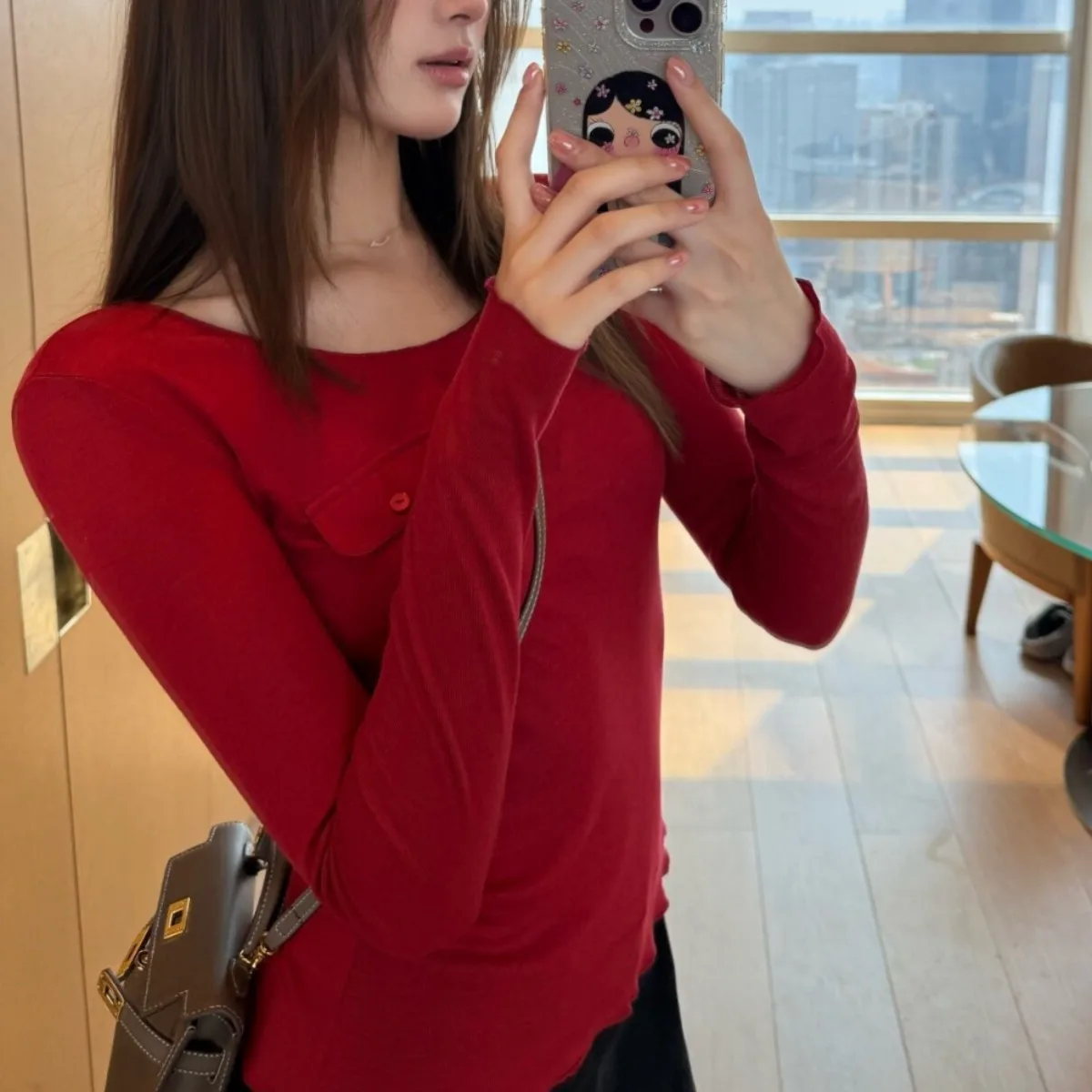 Slim Fit Long Sleeve U-Neck T-Shirt Women's Pure Desire Style Red Pocket Design Waist-Cinching Autumn Top Casual Straight Cut