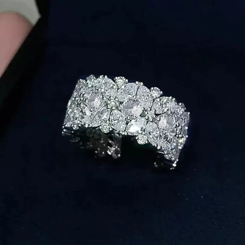 Huitan luksusowe wykwintne szerokie pierścionki dla kobiet moda musujące pierścionki z cyrkonią sześcienną atrakcyjne Charms biżuteria zaręczynowa — zdjęcie 7