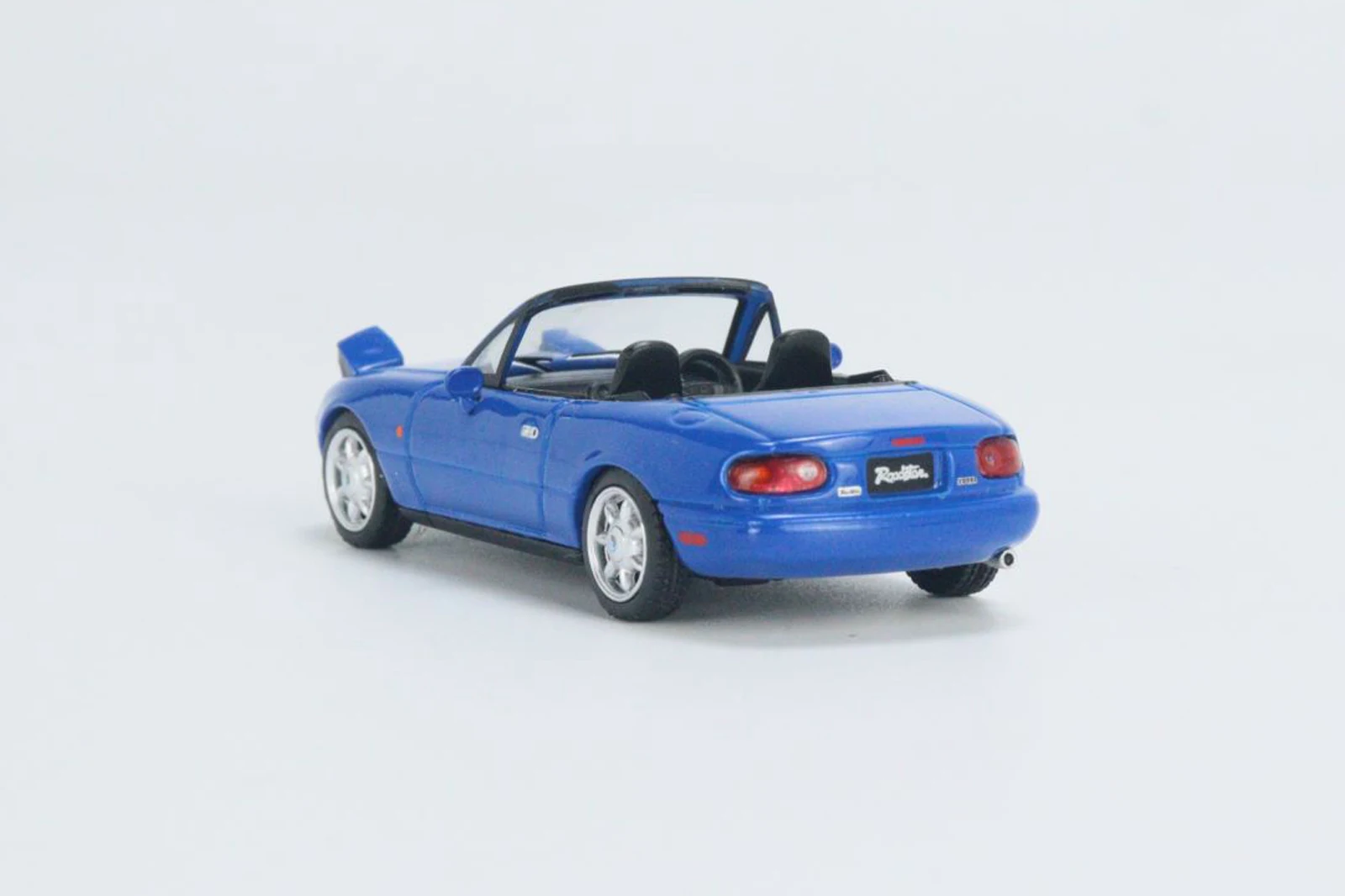 1:64 Scale Diecast Alloy Mazda Miata MX-5 (NA) Convertible Sports Car Model Blue Classic Adult Toy Gift Souvenir Static Display