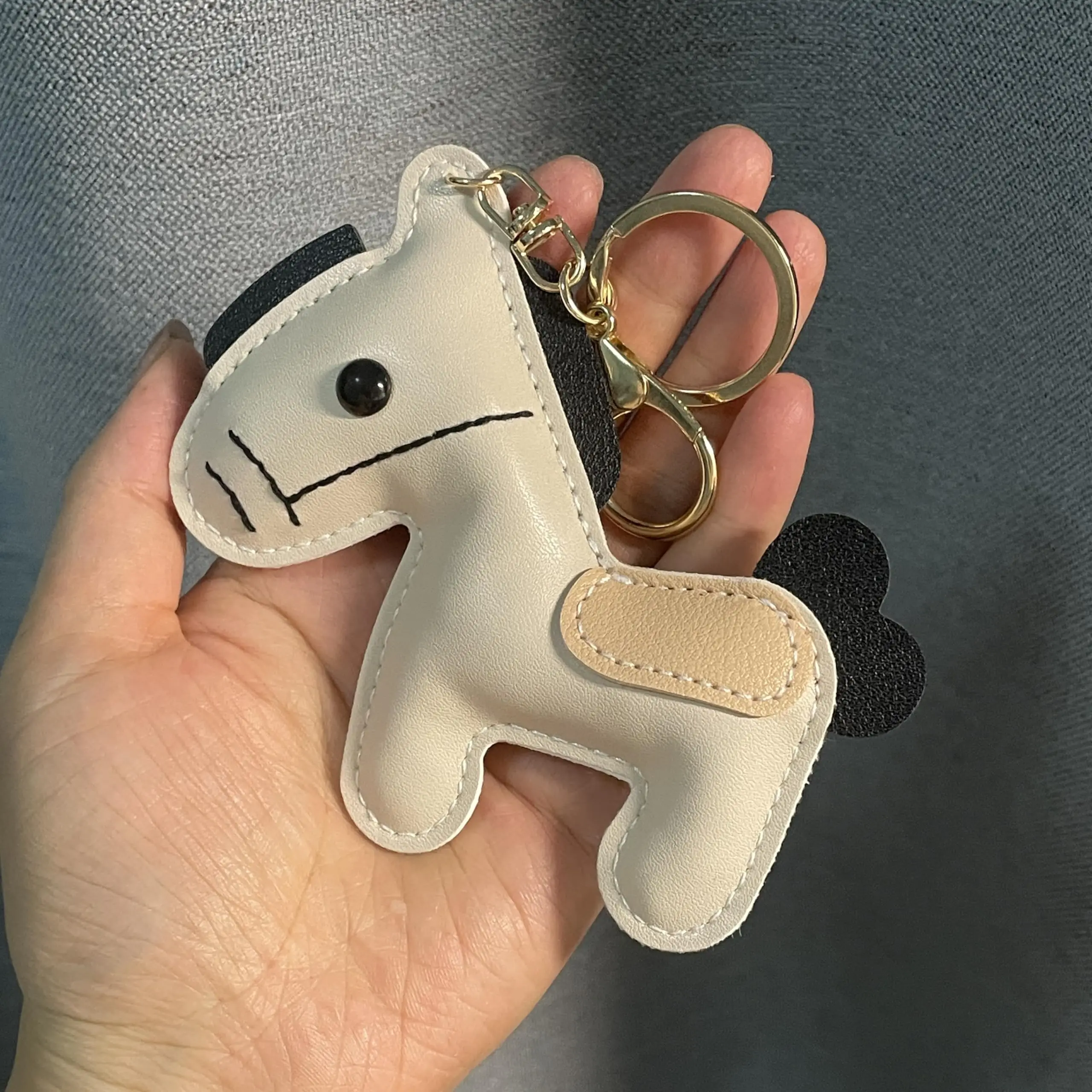 Leather Horse Keychains for Women Car Key Rings Female Handbags Backpacks Bag Charm view 3