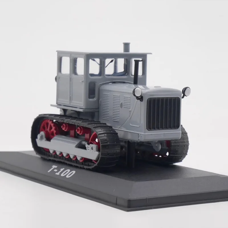 

IXO Diecast 1:43 Scale T-100 Crawler Tractor Alloy Car Model Finished Product Simulation Toy Collection Gift Static Model
