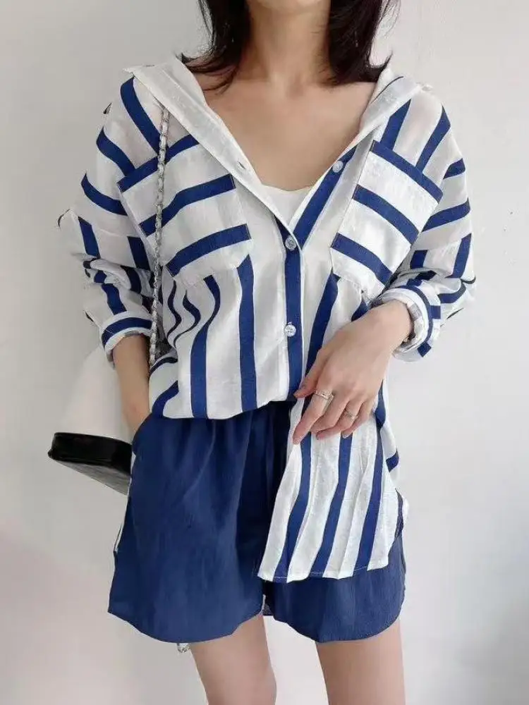 

Spring Autumn Blue Striped Elegant Long Sleeved Cardigan Shirt Tops Korean Fashion Women Versatile Single Breasted Blouse Trendy