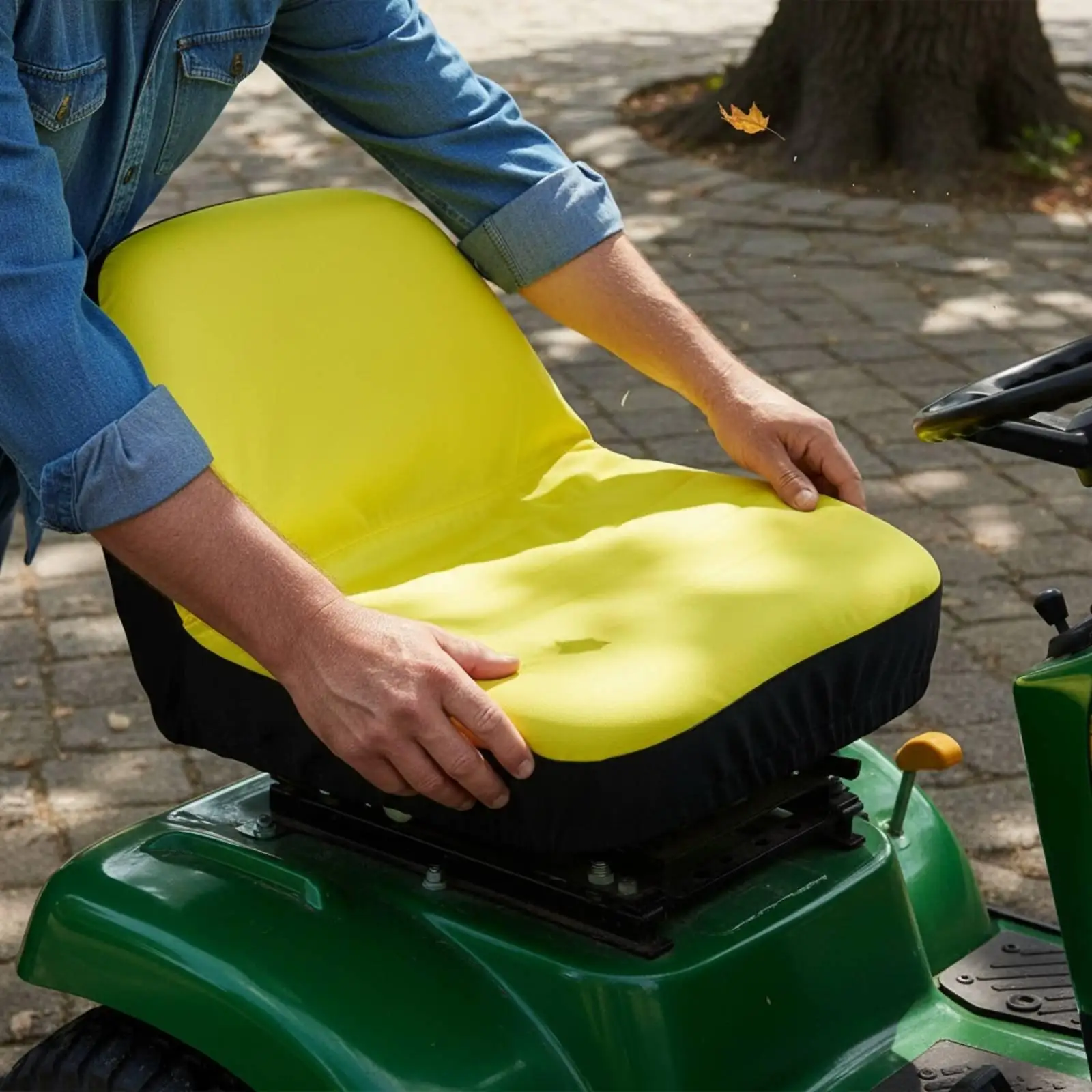Lawn Mower Seat Cover with Mesh Pockets and Drainage for Outdoor Garden Equipment