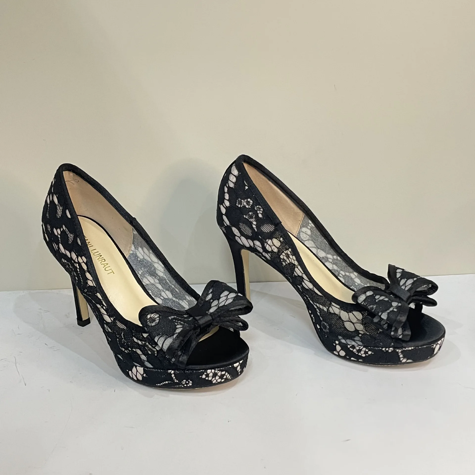 New spring and summer round-toe fish-mouth platform black lace bow sandals for banquet dresses, stiletto heels women's shoes