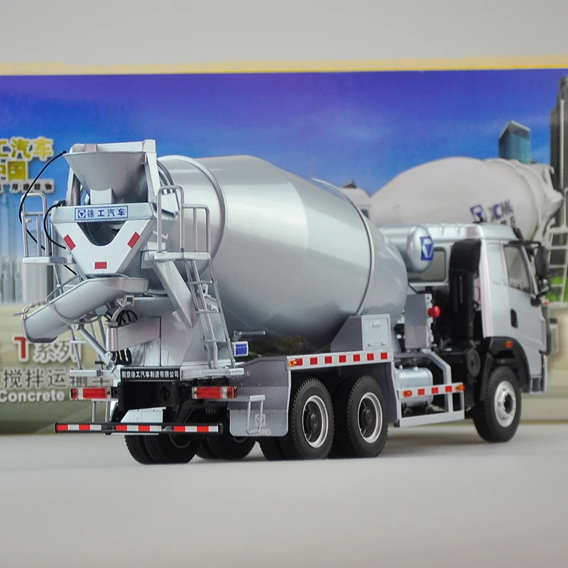 1:24 XCMG Qilong T Series Concrete Mixer Truck Cement Transporter Diecast  Alloy Engineering Vehicle Model Collection