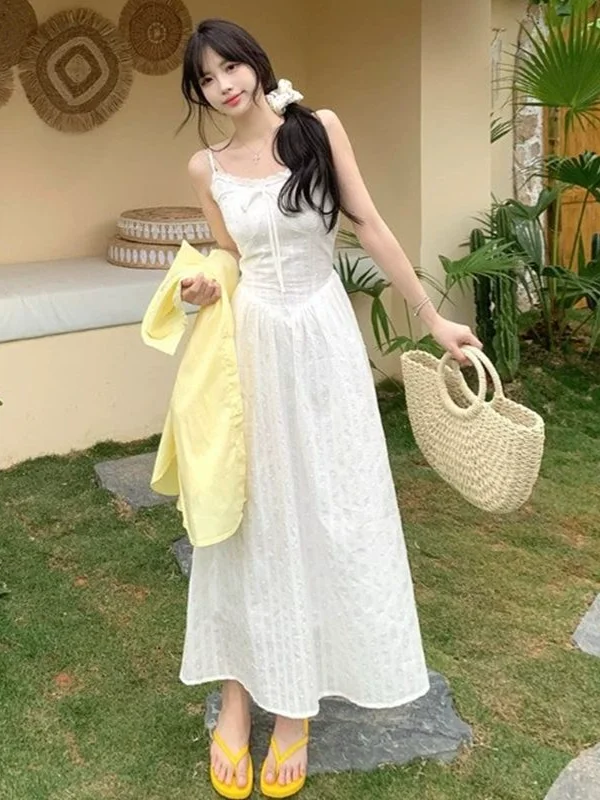 Summer Vacation Style White Lace Dress Women's Gentle Slim Sleeveless Long Dress Beach Photo Shoot Strap Dress