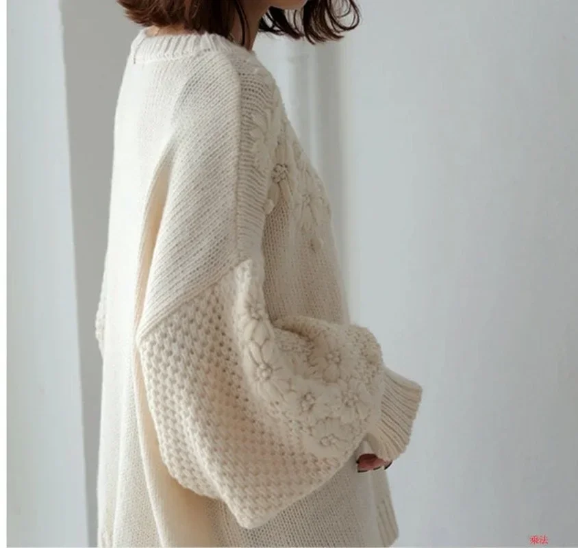 High Quality Vintage Daisy Embroidery Sweater Women Autumn Thick Warm Korean Lantern Sleeves Loose Knitted Jumper Pull Oversize