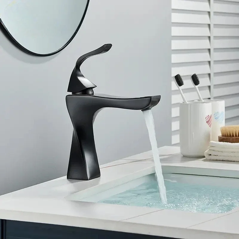 

Современные креативные смесители для раковины, бытовой смеситель для ванной комнаты, настенный смеситель для холодной и горячей воды, однорычажный смеситель для раковины в туалете