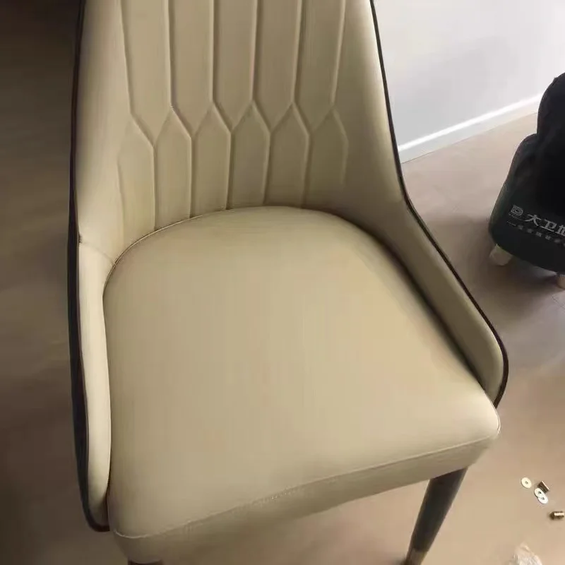 Custom Nordic Style Cafe Dining Chair, Luxo acessível, high-end, madeira maciça, saco macio para trás, moderno, simples, sedentário, confortável