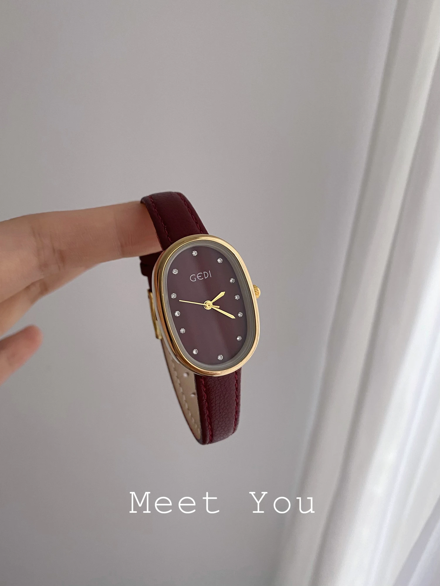 New RedStylish Sophisticated, Vintage-Inspired, Light Luxury Women'S Watch; Quartz Fashion Watch; High-End Selection Of Watches.