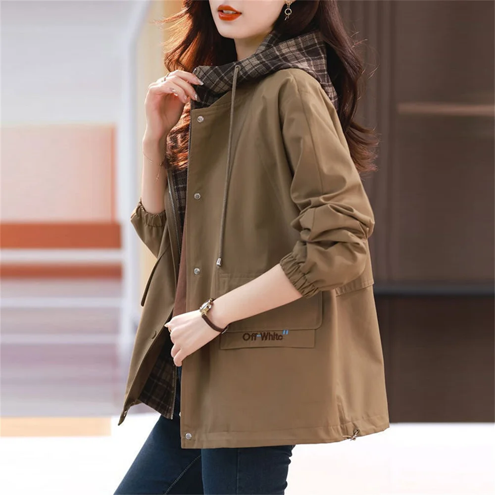 2024 New Spring Autumn Burst Short Coat Ladies Wear Small Mother Jacket British Trench Coat Fashion Temperament Women's Blouse