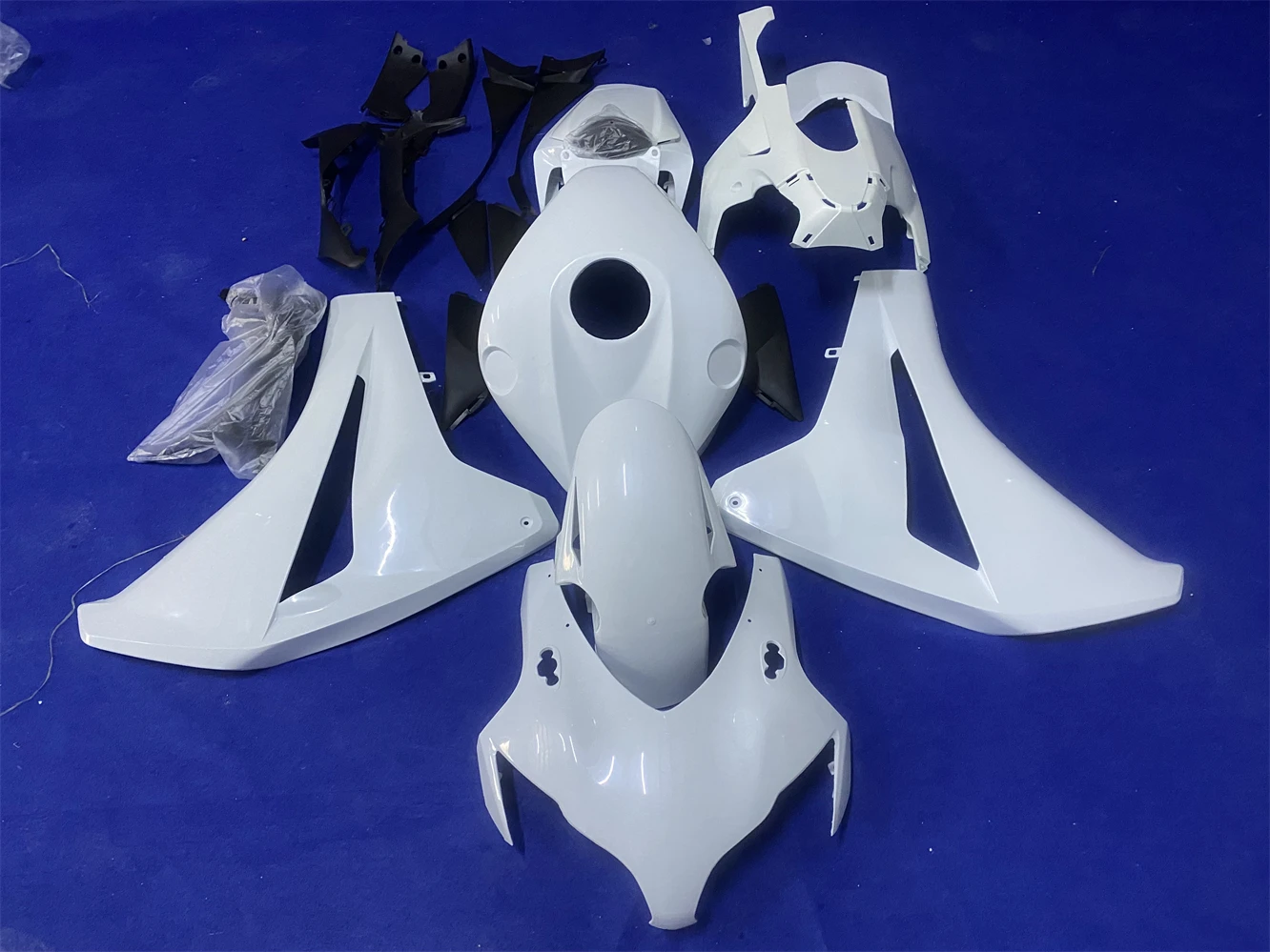 

aa/Unpainted Bodywork for Cbr1000 RR CBR1000RR Fireblade CBR 1000 RR 2008 2009 2010 2011 08 09 10 11 Fairing Body Kit