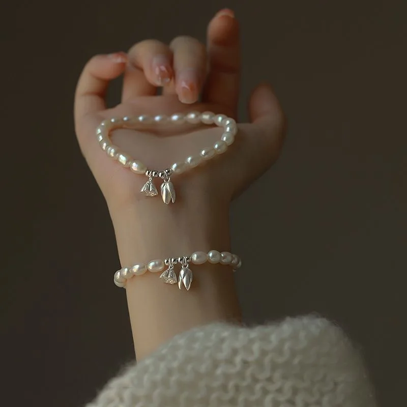 French Retro Imitation Pearl Lotus Seedpod Handmade Bracelet for Women Light Luxury Unique Niche Joyful Bead Bracelet Wholesale