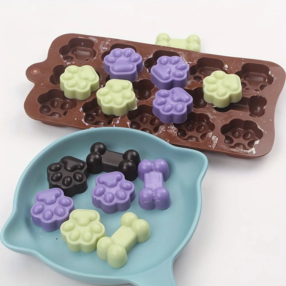 1pc Dog Food Silicone Mold 14 -grid Dog Bone Cat Paw Chocolate Mold Cake Baking Tool Ice Tray Pudding Jelly Mold view 2