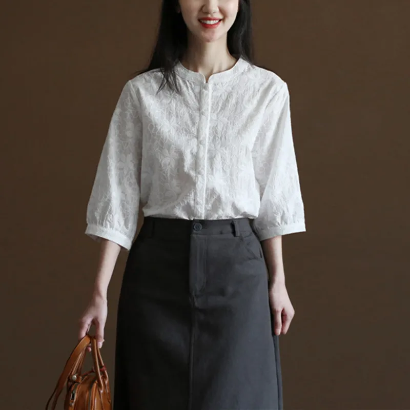 

Ladies Large Size Embroidered Cotton Linen Shirt Stand Collar Seven Sleeve Breathable Comfortable Summer New Style Outerwear