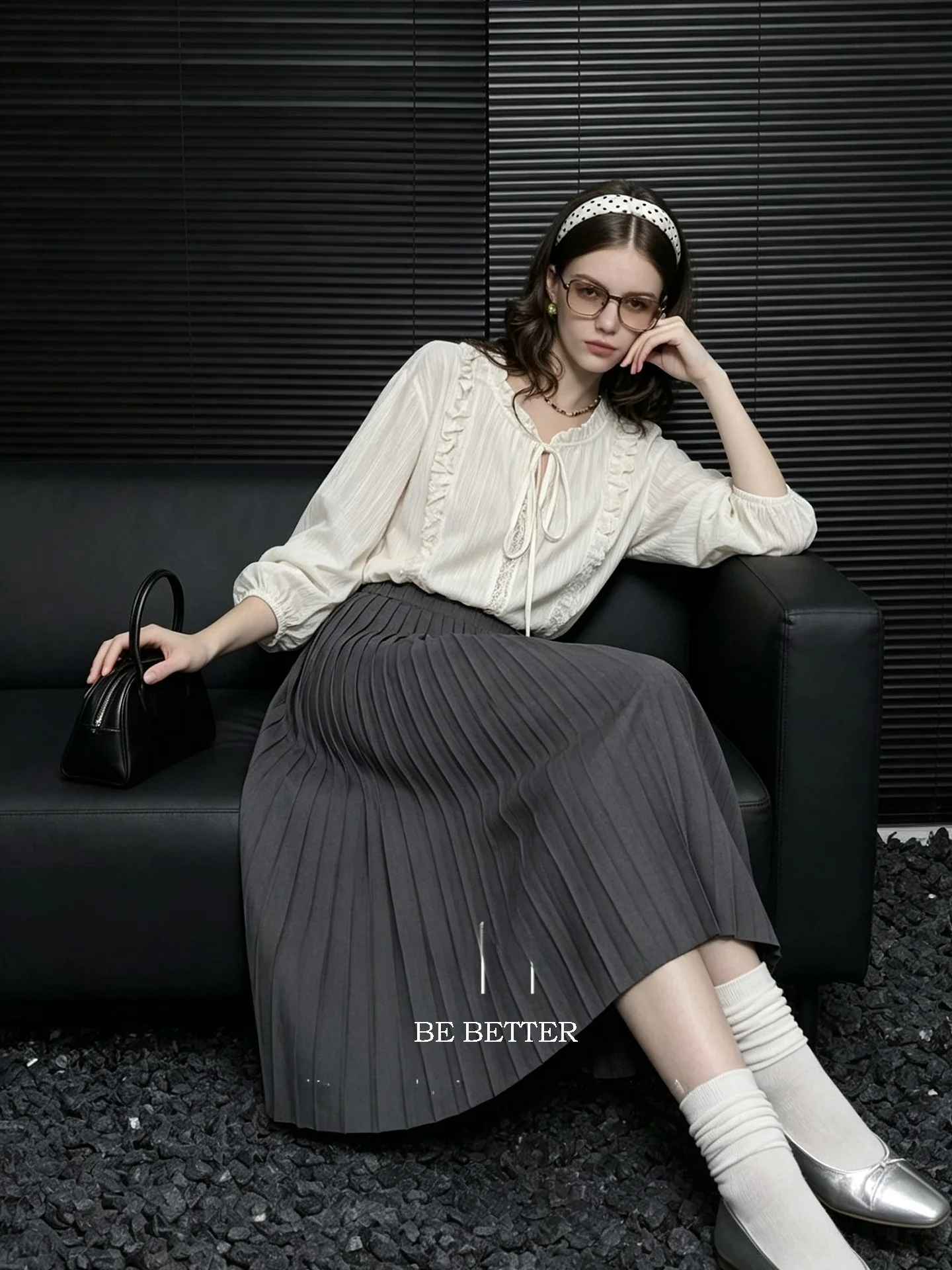 Huaappuw Lace Trim Belted Shirt Women's Fashion French Style Splicing Lace Top Elegant Beautiful Bellflower Pattern Cotton Blend