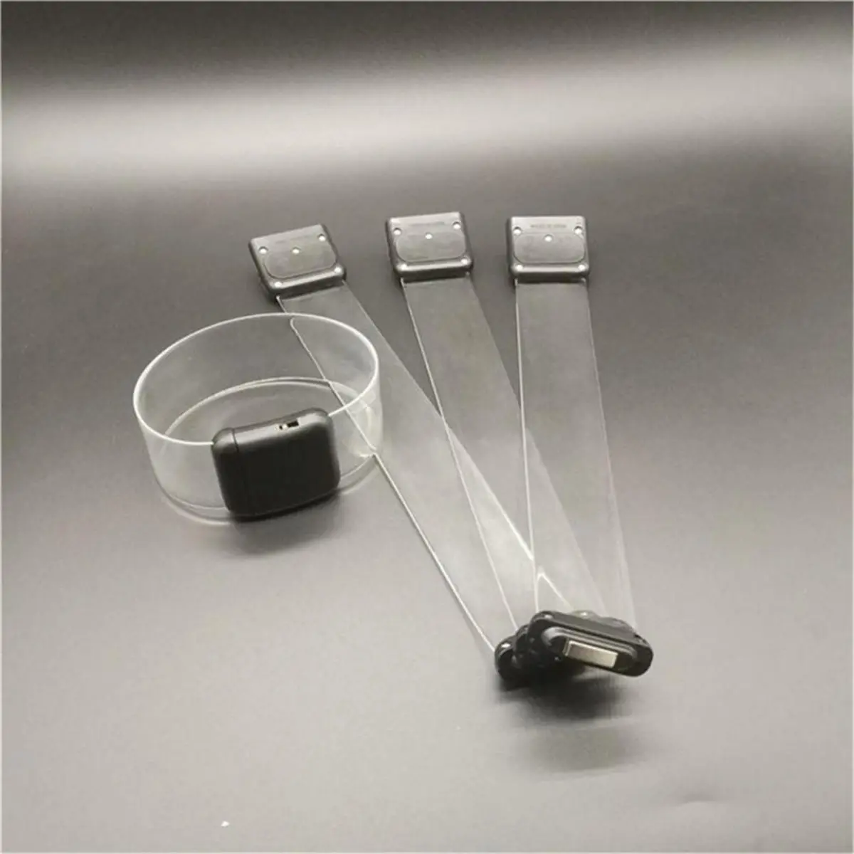 

10pcs LED Light Bracelet Battery Light-Emitting Wristbands Outdoor Sports Armband Glow Light Party Decor Supplies