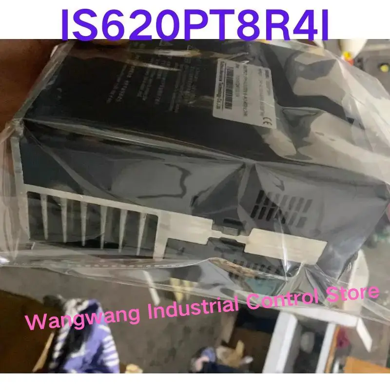 Brand-new   Servo Drive IS620PT8R4I