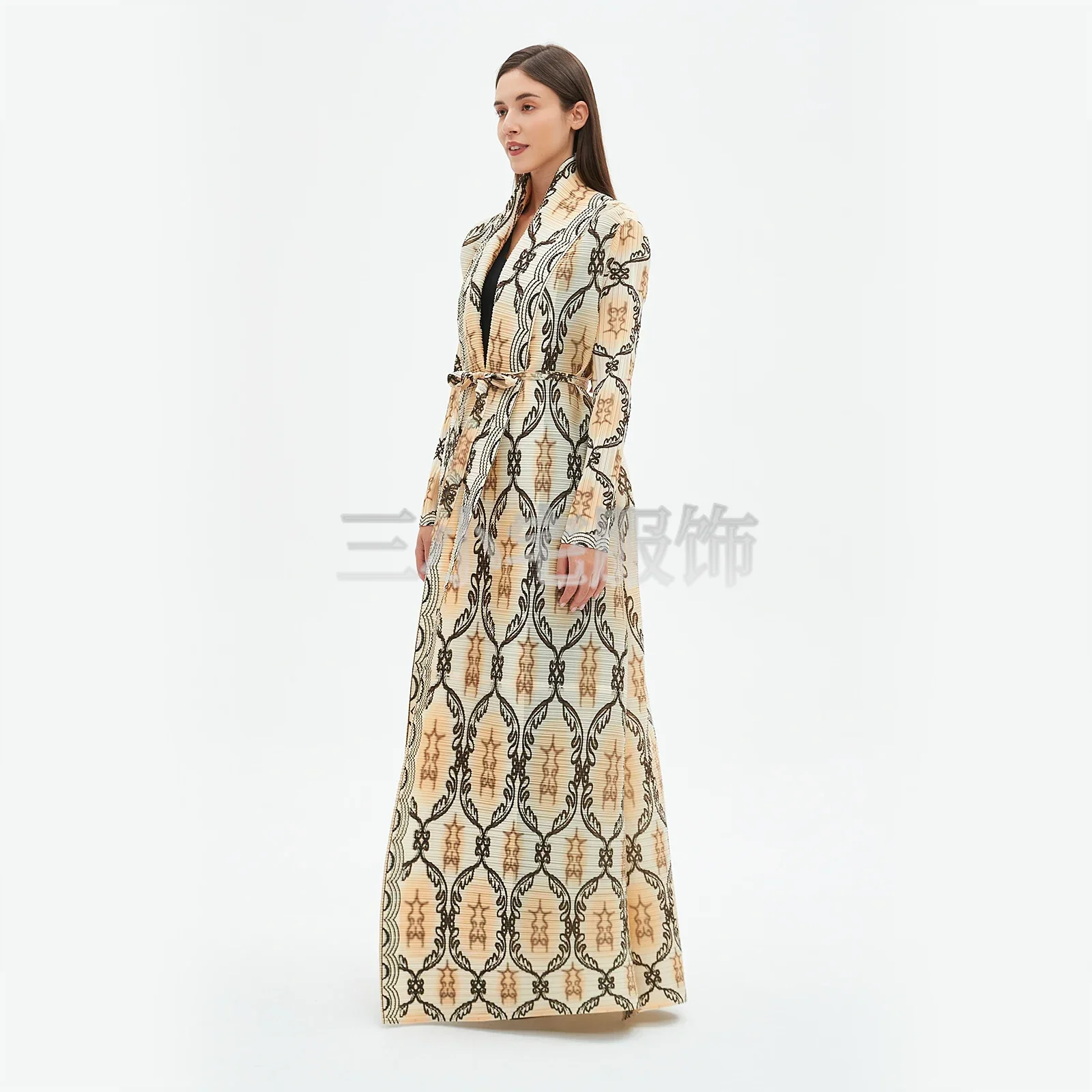 Pieghe pieghettate manica lunga abito stampato frangivento donna 2024 inverno nuovo Designer originale abaya colletto rovesciato cappotti con cintura