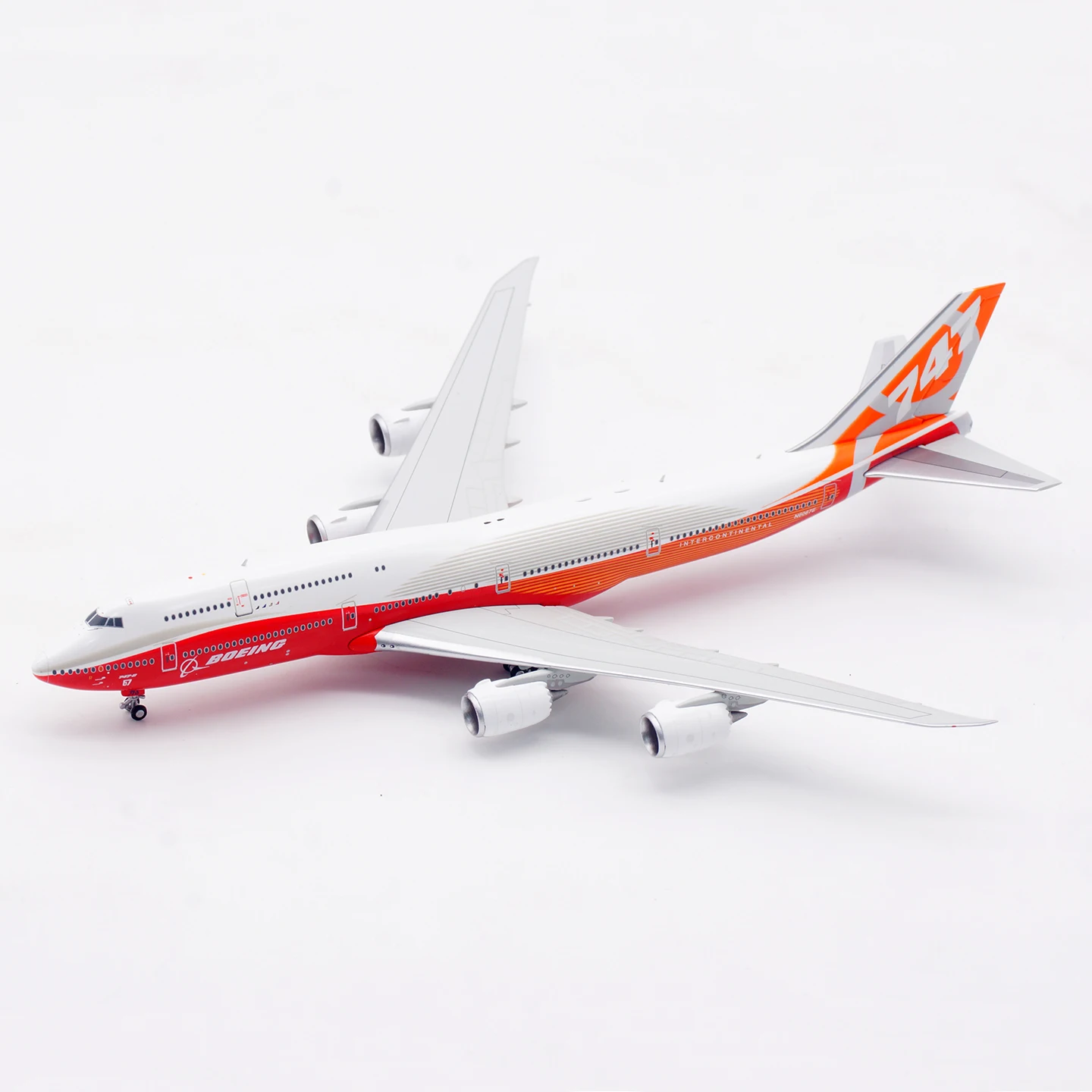 B631002 โลหะผสมสะสมเครื่องบินของขวัญ HX รุ่น 1:400 โบอิ้ง B747-8 Sunrise 'สีบ้าน' เครื่องบิน Diecast Jet รุ่น N6067E