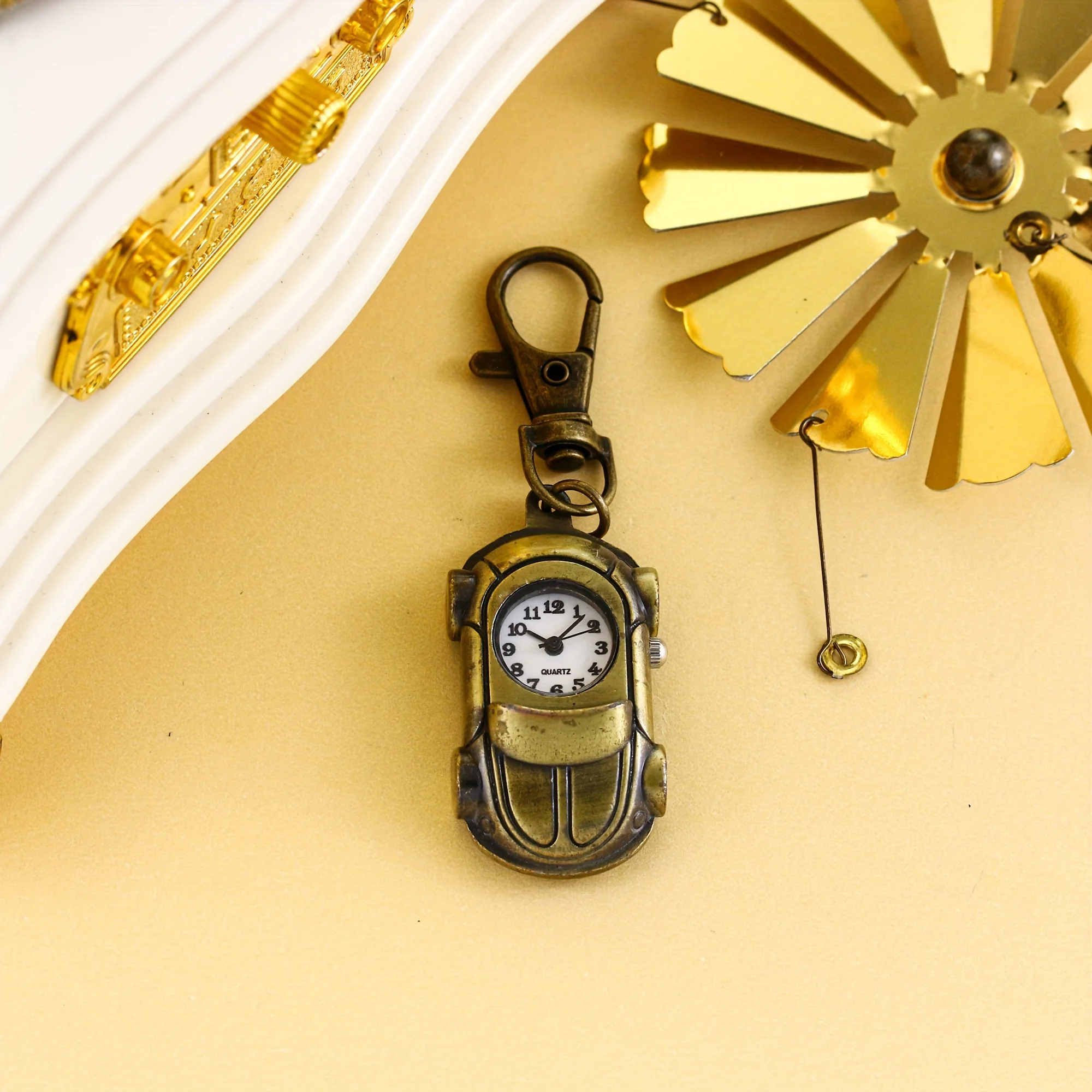 كارتون كوارتز ساعة رياضية للسيارة سلسلة مفاتيح ، ساعة جيب ريترو ، هدية صغيرة بسيطة